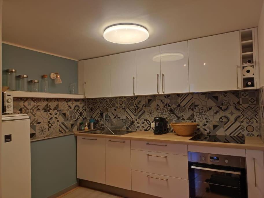 Appartement Cosy 2/4 Personnes La Roquebrussanne Exteriör bild