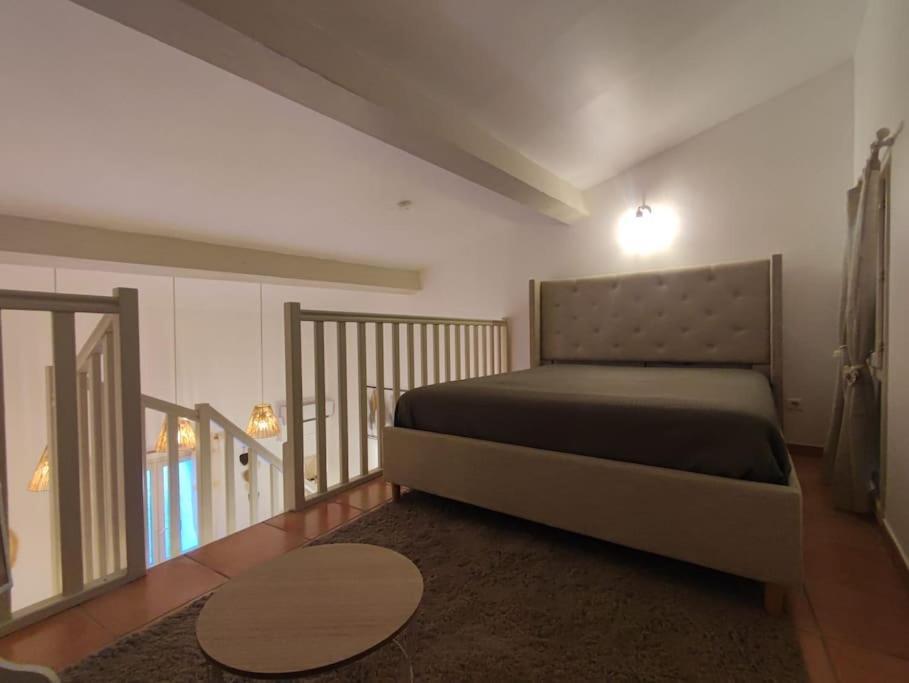 Appartement Cosy 2/4 Personnes La Roquebrussanne Exteriör bild