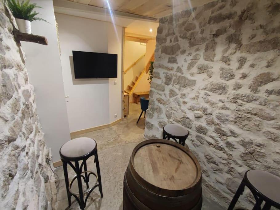 Appartement Cosy 2/4 Personnes La Roquebrussanne Exteriör bild